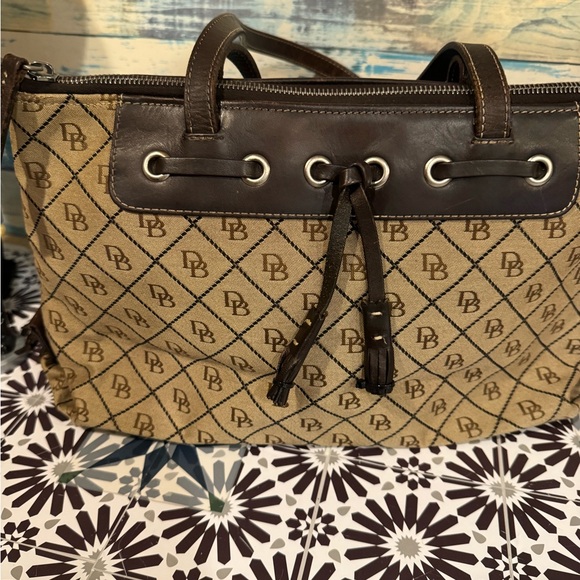 Dooney Bourke Vintage Canvas handbag Leather trim Nice - Picture 2 of 7